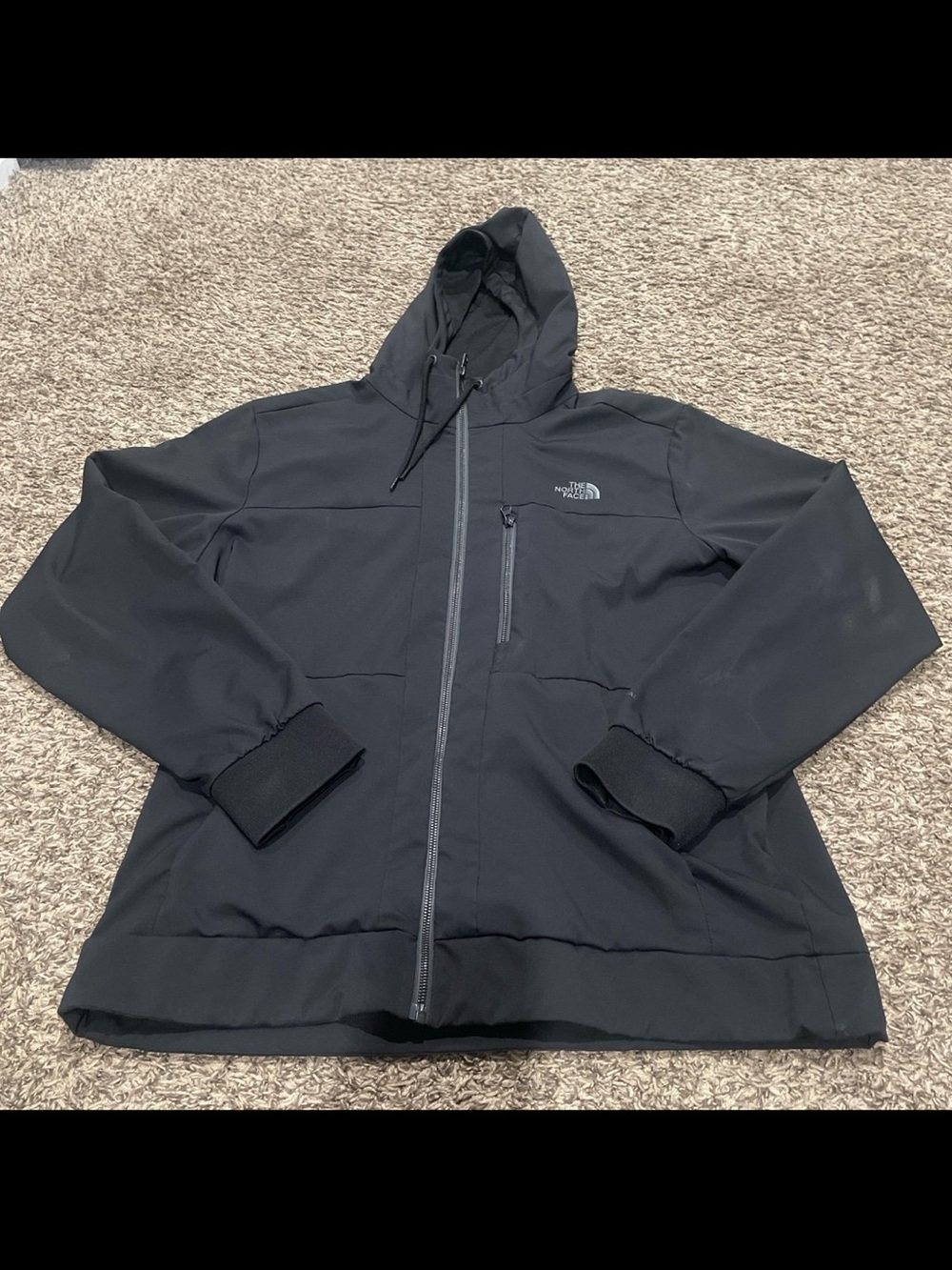 The north face black lined full zip jacket with hood men’s large